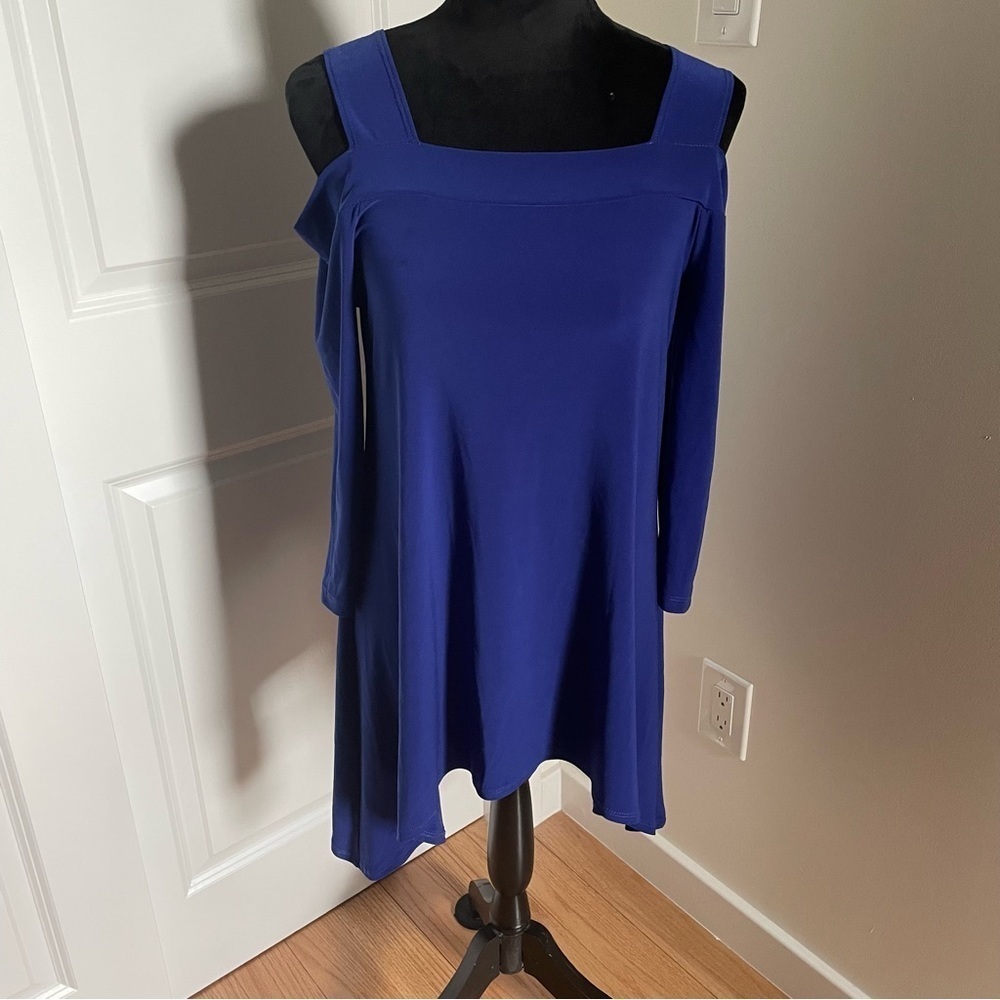 Clara Sun Woo Dark Blue Cold Shoulder 3/4 Sleeve Elastic Tunic Top EUC Size XS - Picture 1 of 9